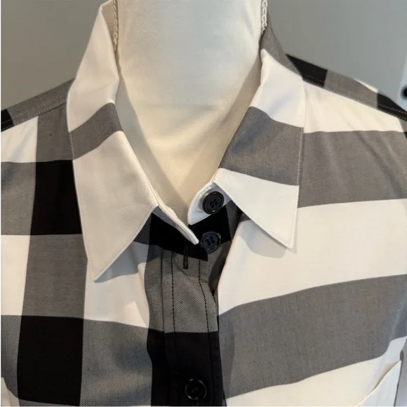 Burberry Black and White Casual Button Down Shirt